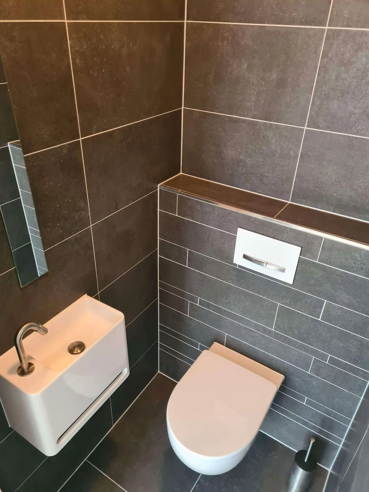 Gerenoveerd toilet door Onderhoudsbedrijf Van Breugel